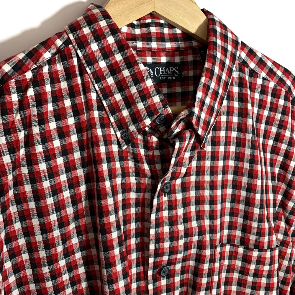 Chaps Men’s long sleeve dress shirt size large